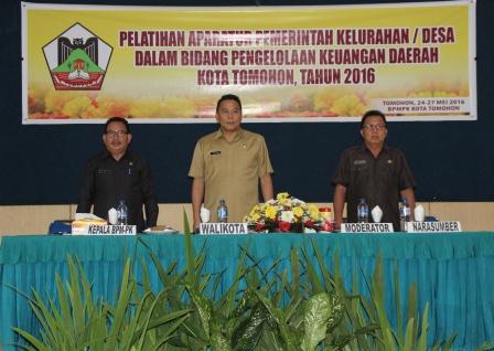 Pemkot Tomohon Gelar Pelatihan Aparatur Pemerintah Kelurahan