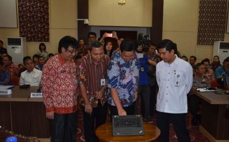 Menpan-RB Minta Sulut Lebih Inovatif dalam Pelayanan Publik Menpan-RB Minta Sulut Lebih Inovatif dalam Pelayanan Publik
