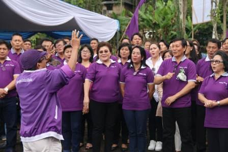 Walikota GSVL Ajak Warga Remboken ‘Pulkam’ Bangun Kampung Halaman