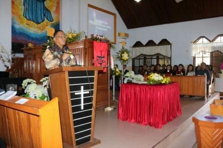 Lolowang Hadiri Pisah Sambut Pendeta GMIM Tumatangtang Lolowang Hadiri Pisah Sambut Pendeta GMIM Tumatangtang
