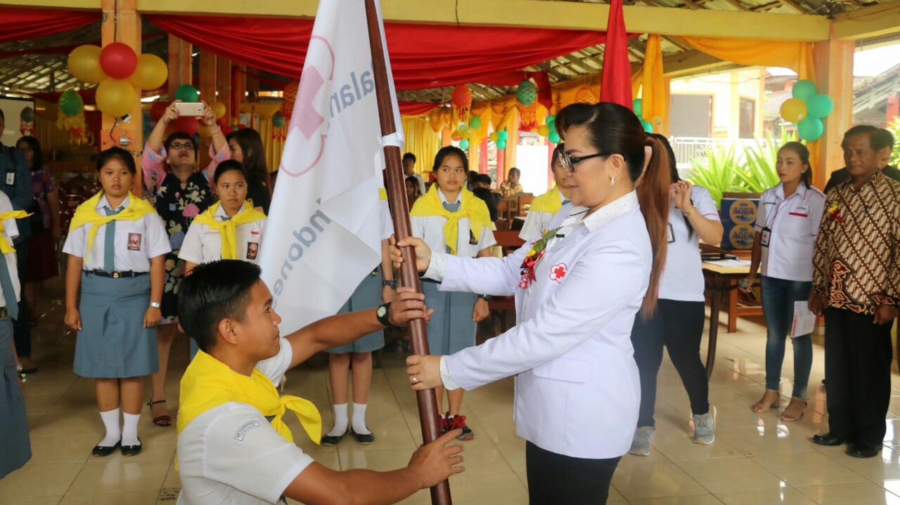 Wawali SAS Lantik PMR Wira SMK Dharma Bakti Tomohon Wawali SAS Lantik PMR Wira SMK Dharma Bakti Tomohon