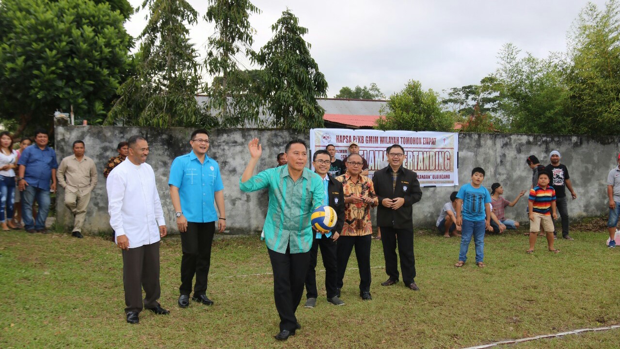 Walikota JFE Hadiri Hapsa PKB Tomohon Empat