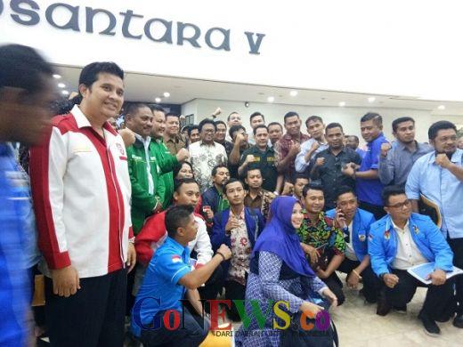 Oso Mediasi Dua Kubu KNPI untuk Berdamai Oso Mediasi Dua Kubu KNPI untuk Berdamai