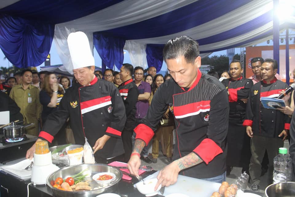 Ikan Tuna Jadi Favorit di Festival Food Manado Fiesta 2018 Ikan Tuna Jadi Favorit di Festival Food Manado Fiesta 2018