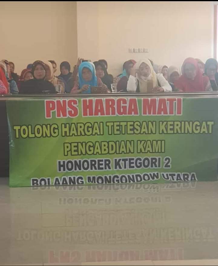 219 Honorer K2 Gelar Demo Aksi Damai Terkait Pembatasan Maksimal Usia 35 Tahun Jelang Rekrutmen CPNS 2018