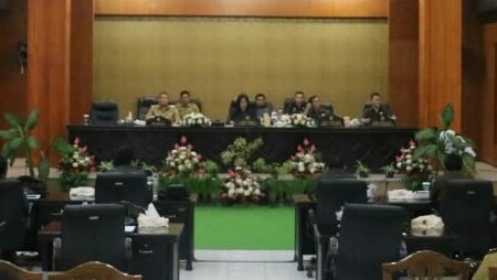 DPRD Gelar Tutup Masa Sidang Kedua dan Buka Masa Sidang Ketiga 2018 DPRD Gelar Tutup Masa Sidang Kedua dan Buka Masa Sidang Ketiga 2018