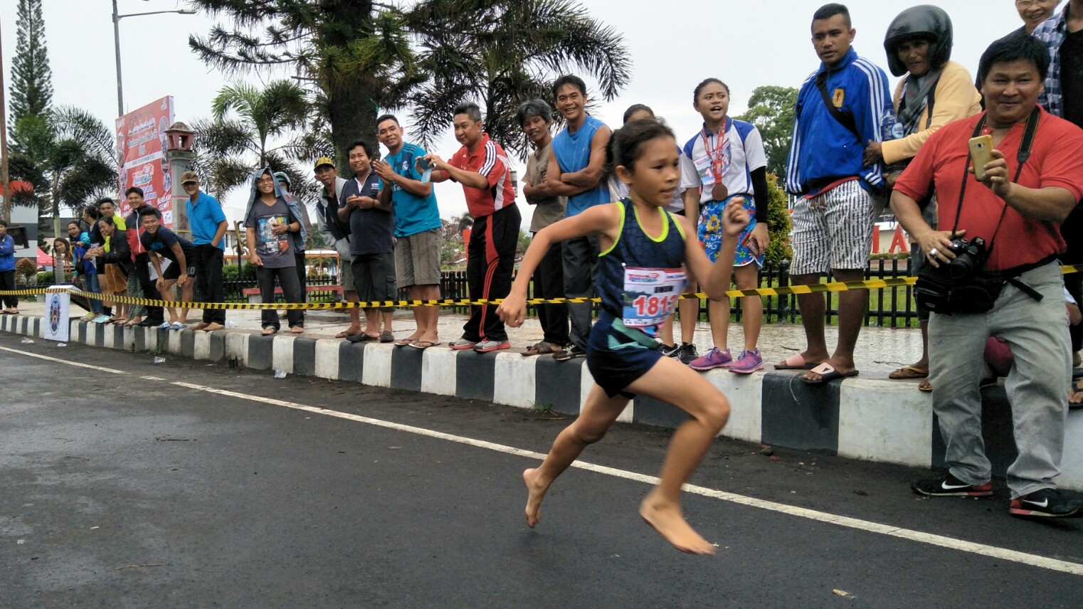 Alya Darise, Pelari Belia Berprestasi di Tondano Lake 10K 2018 Alya Darise, Pelari Belia Berprestasi di Tondano Lake 10K 2018