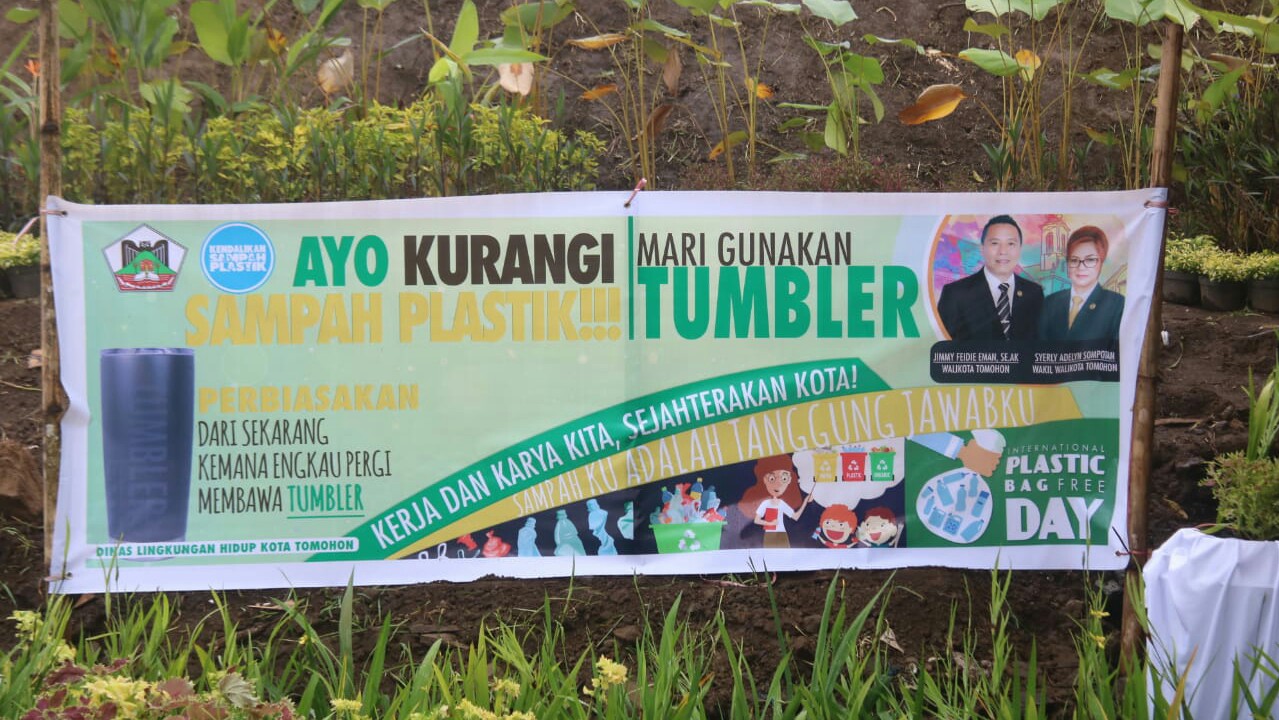 Eman: Gunakan Tumbler, Kurangi Plastik