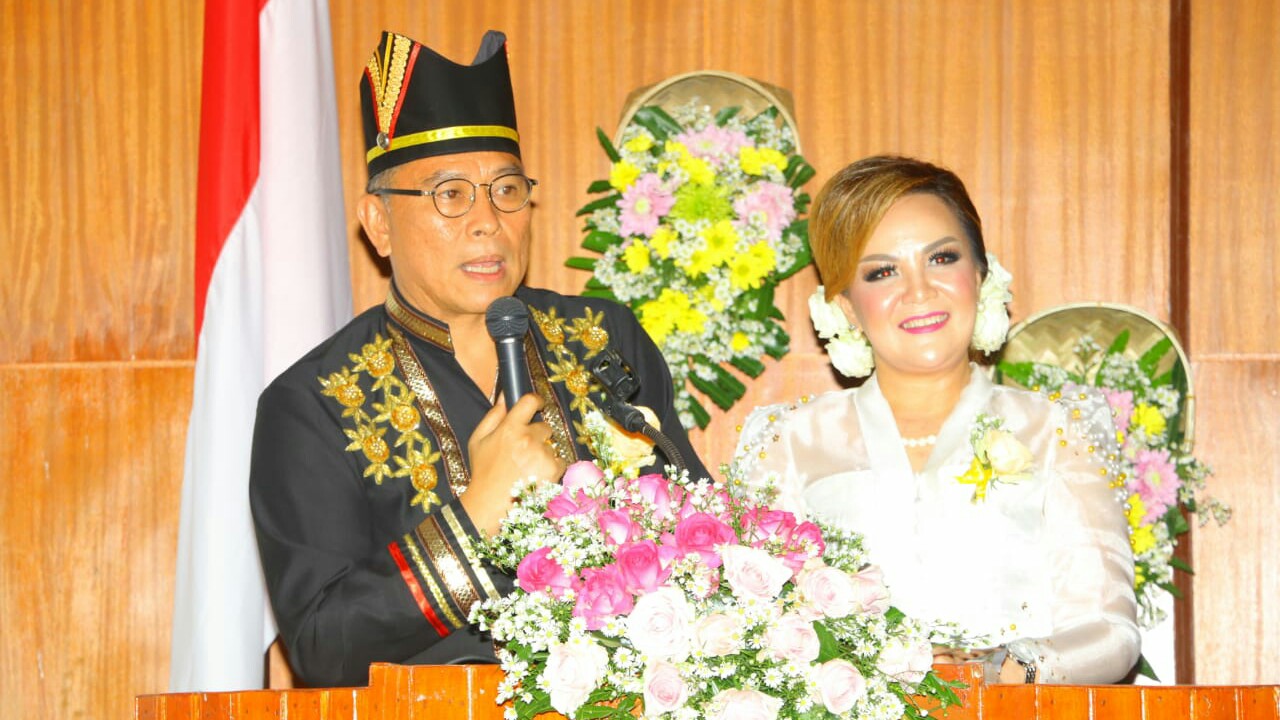 Eman-Sompotan Pidato Bersama di Paripurna DPRD Hari Jadi 16 Kota Tomohon