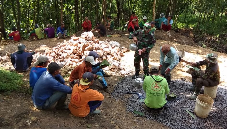 Suguhan Roti Kampung Penyemangat Kerja Suguhan Roti Kampung Penyemangat Kerja
