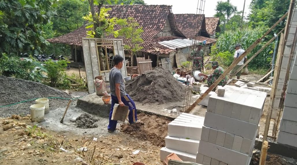 Tinjau Lokasi TMMD, Dandim Pacu Semangat Anggota dan Warga Tinjau Lokasi TMMD, Dandim Pacu Semangat Anggota dan Warga