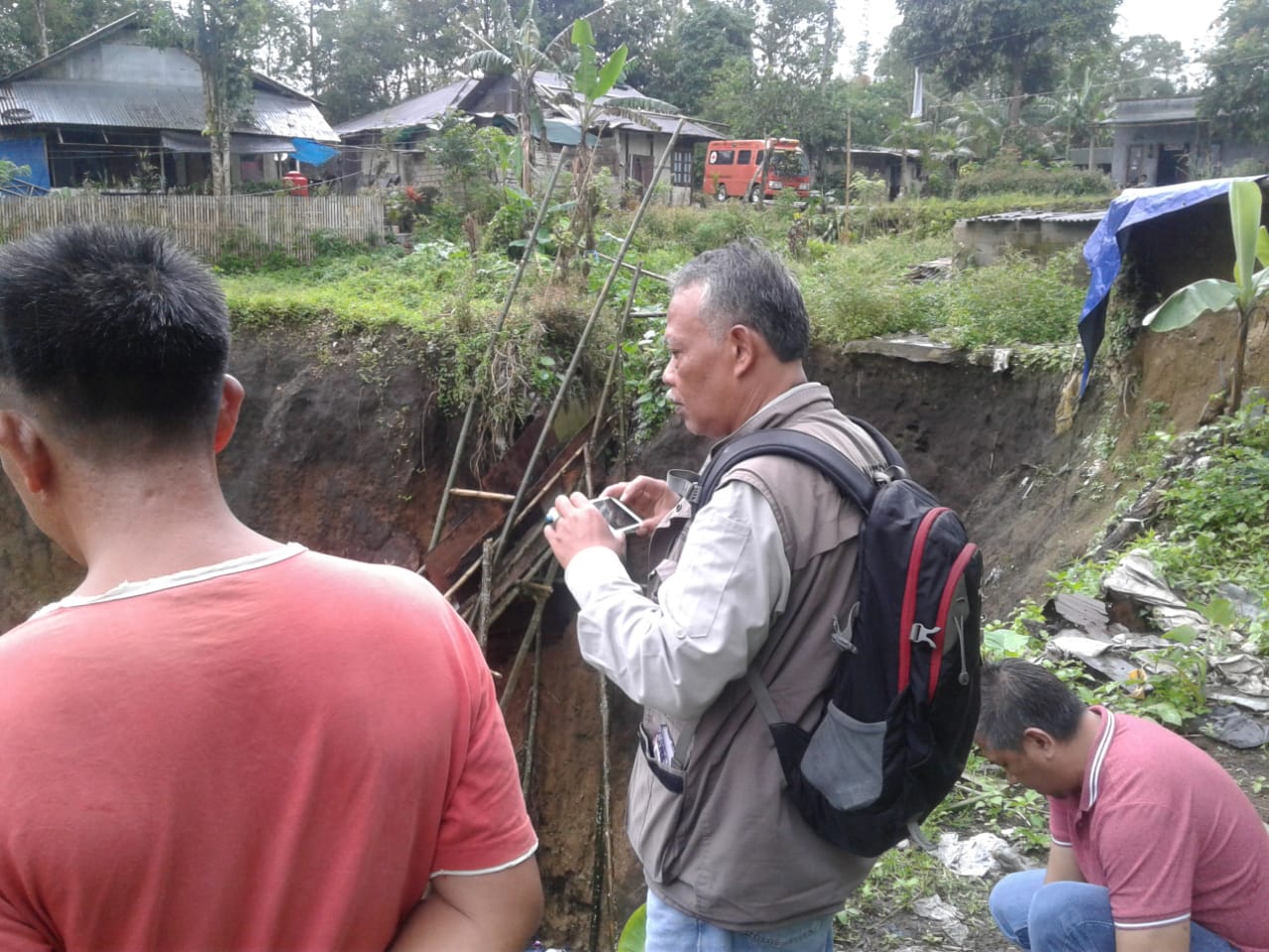 Badan Geologi  Survey Daerah Rawan Longsor di Minahasa