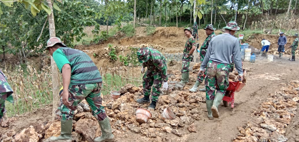 Kehadiran  TNI Dapat Mempercepat Pembangunan Fisik TMMD Reguler Ke – 104