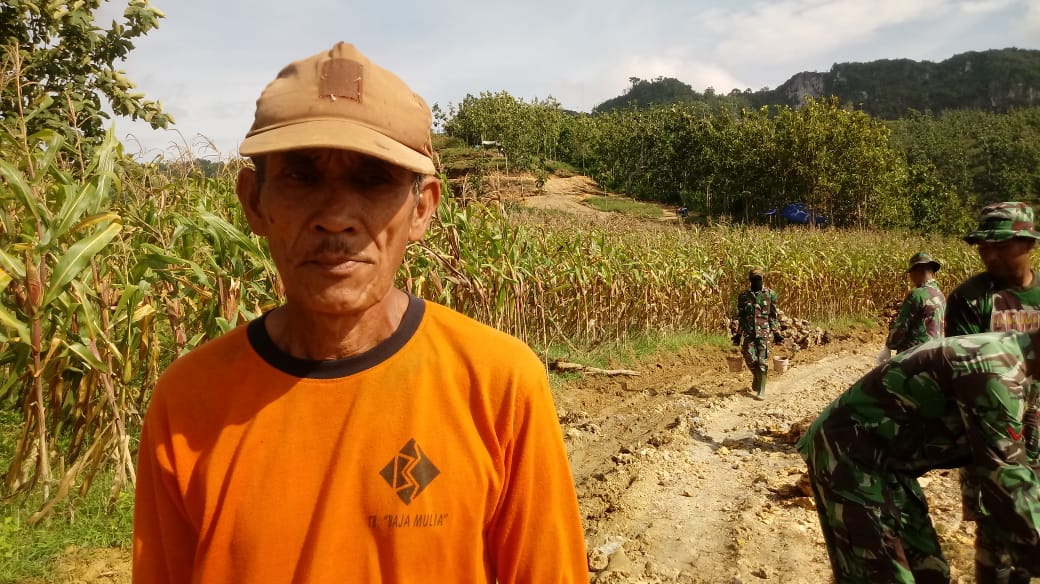 Jalan Baru Perlancar Perekonomian Warga