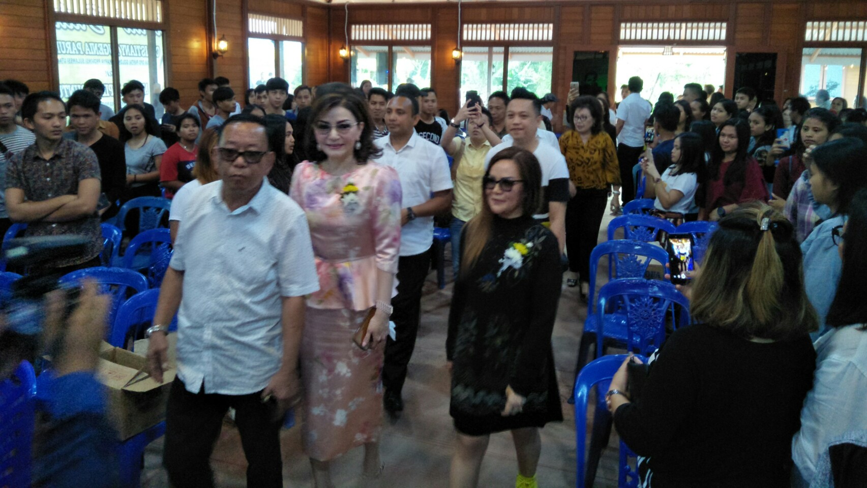 CEP, AJP dan SAS Tatap Muka Dengan Generasi Milenial Tomohon di Lokon View CEP, AJP dan SAS Tatap Muka Dengan Generasi Milenial Tomohon di Lokon View