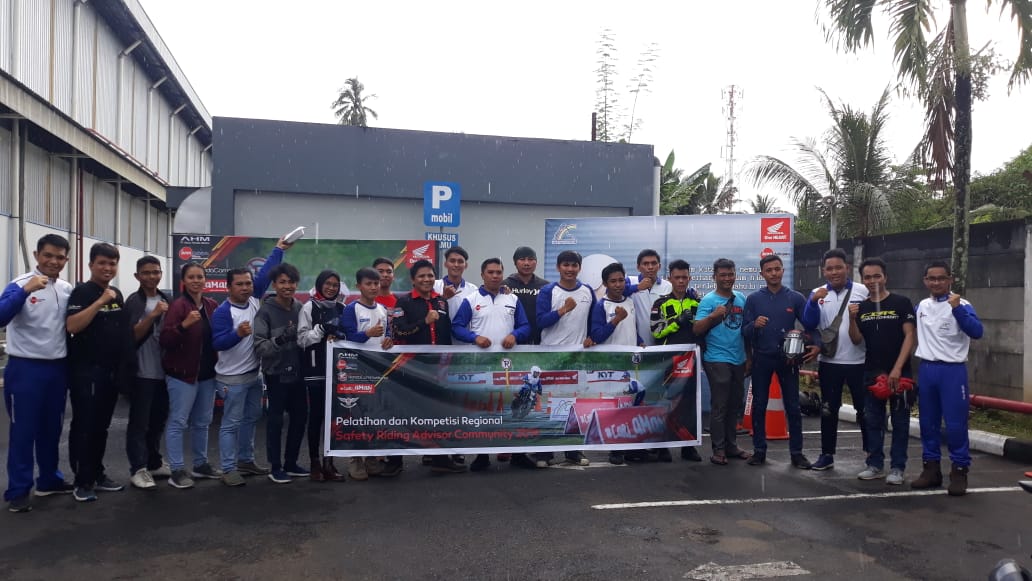 DAW Gelar Pelatihan dan Kompetisi Regional Safety Riding Advisor Community