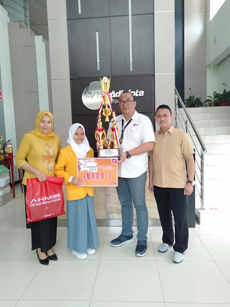 DAW Utus Entrepreneur Muda Wulandari ke Tingkat Nasional DAW Utus Entrepreneur Muda Wulandari ke Tingkat Nasional