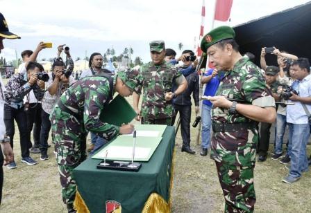 Dandim 1310/Bitung Lakukan Penandatanganan Naskah Serah Terima Kerja