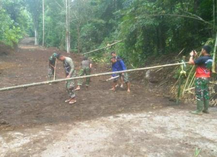 Warga Akan Yakin, TMMD Tingkatkan Hasil Perekonomian Warga Akan Yakin, TMMD Tingkatkan Hasil Perekonomian