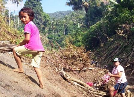 Anak Anak Juga Antusias Sambut Pembukaan TMMD