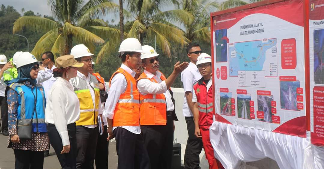 Bupati VAP Dampingi Presiden Jokowi Tinjau Jalan Tol dan KEK Tanjung Pulisan Bupati VAP Dampingi Presiden Jokowi Tinjau Jalan Tol dan KEK Tanjung Pulisan