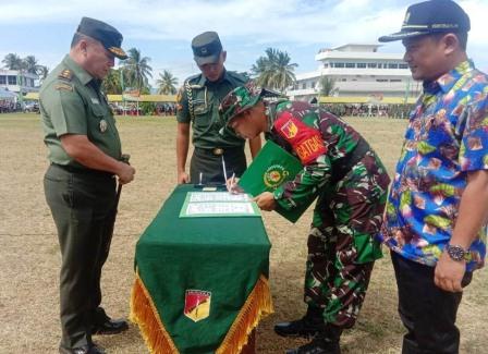 Naskah Berita Acara Hasil Pelaksanaan TMMD Ke-105 Ditandatangani Dandim 1310/Bitung