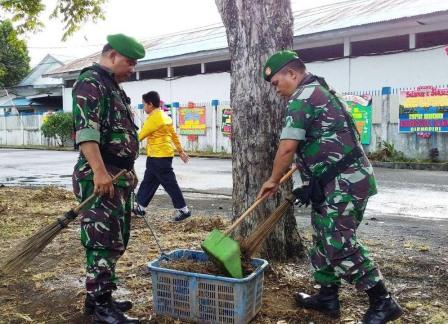 Pembersihan Dilokasi Upacara, Pasca Penutupan TMMD 105 Pembersihan Dilokasi Upacara, Pasca Penutupan TMMD 105
