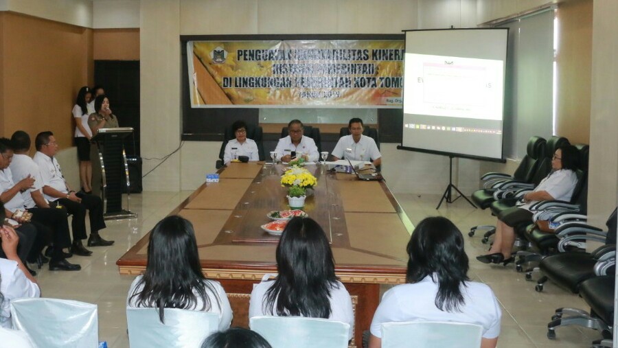 Lolowang: Rakor AKIP, Evaluasi Pencapaian Kinerja Lolowang: Rakor AKIP, Evaluasi Pencapaian Kinerja