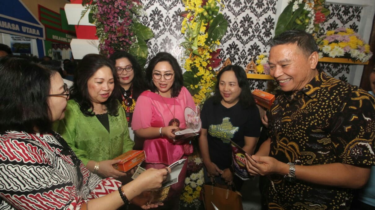 Walikota Eman Kunjungi Sulut Expo 2019