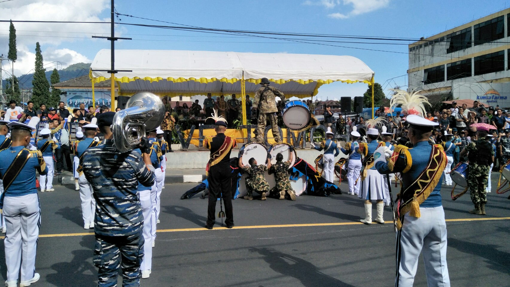 Marching Band AAL Hentak Tomohon