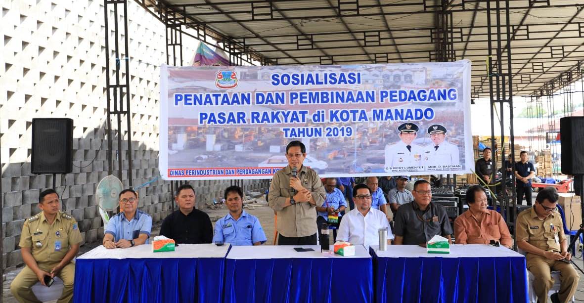 Sosialisasi Penataan dan Pembinaan Pedagang Pasar Rakyat di Kota Manado