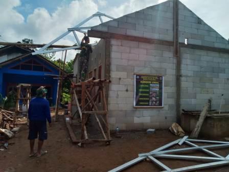 Rumah Idaman Mbah Sulkan Buatan Satgas TMMD Rumah Idaman Mbah Sulkan Buatan Satgas TMMD