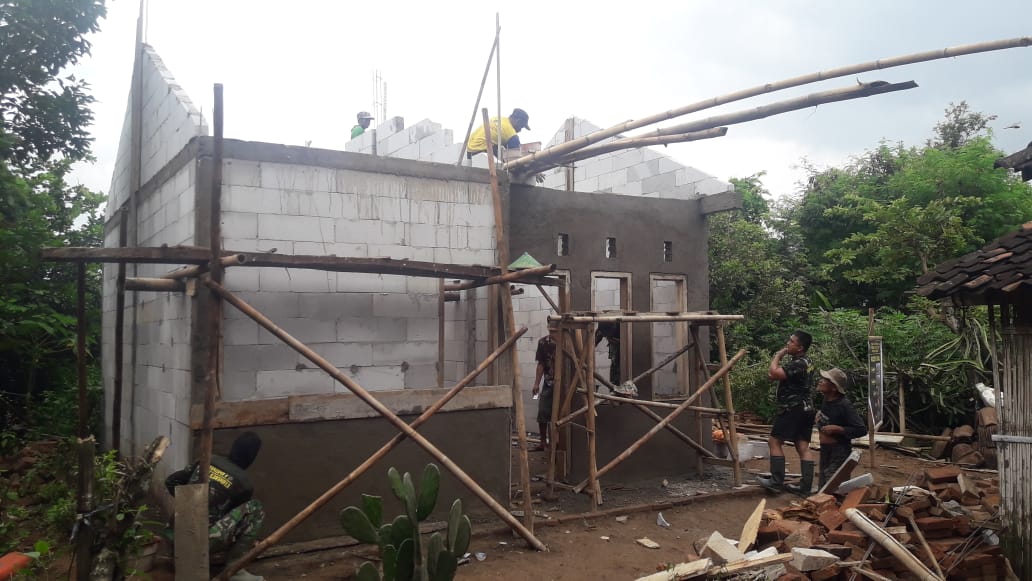 Satgas TMMD Wujudkan Mimpi Mbah Sulkan Satgas TMMD Wujudkan Mimpi Mbah Sulkan