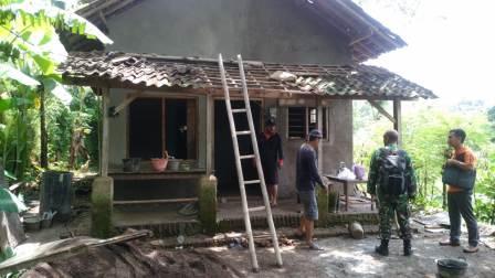 Mulai Ada Perkembangan  Rehab Rumah Mbah Wagimah