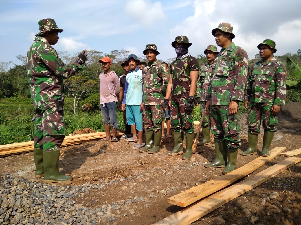 Satgas TMMD 107 Apel Bersama Warga Kedungsari.