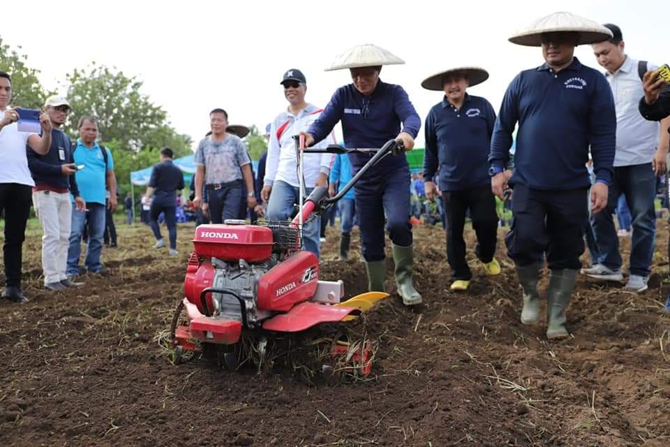 Pemkot Manado Launching Gerakan ” Manado Ba Kobong “ Pemkot Manado Launching Gerakan ” Manado Ba Kobong “