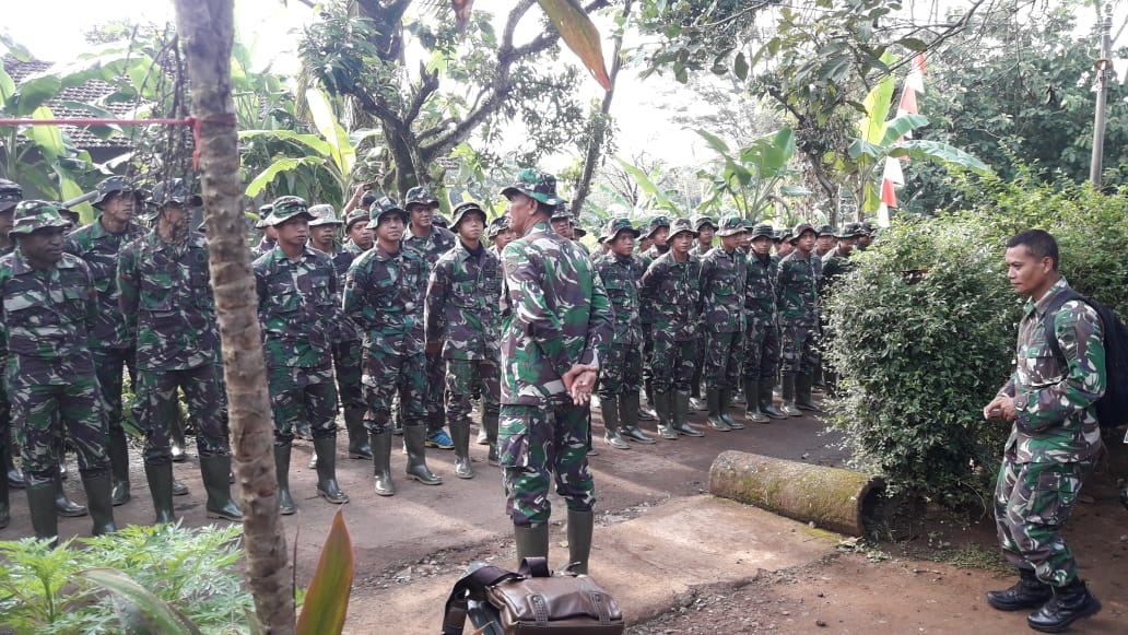 Pimpin Apel Pagi Kapten Inf Sulikan Berikan Semangat ke Satgas TMMD 107 Untuk Bekerja Sesuai Target