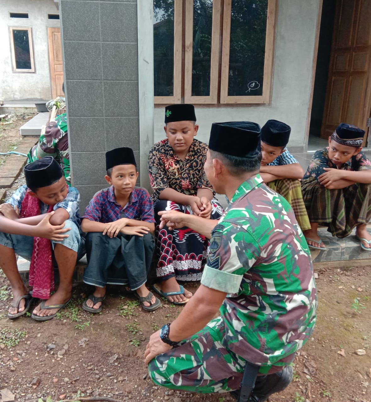 Pendekatan Secara Humanis di lakukan Satgas TMMD Reg 107