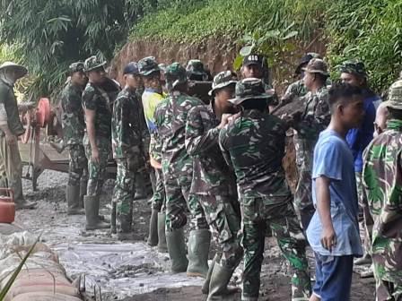 Bersama Rakyat, TNI Kuat Bersama Rakyat, TNI Kuat