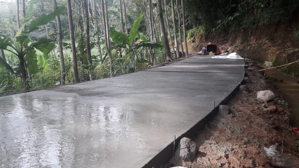 Jalan Pedesaan Terasa Jalan Tol Perkotaan