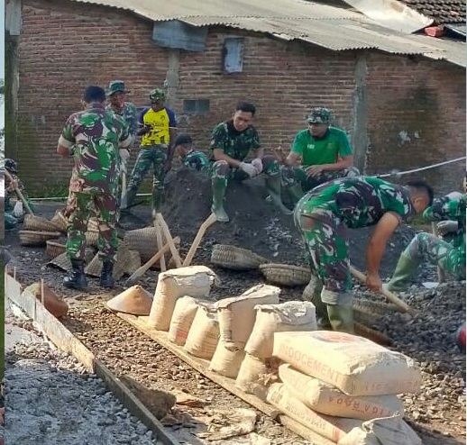 Satgas TMMD siapkan material lanjutkan pengecoran