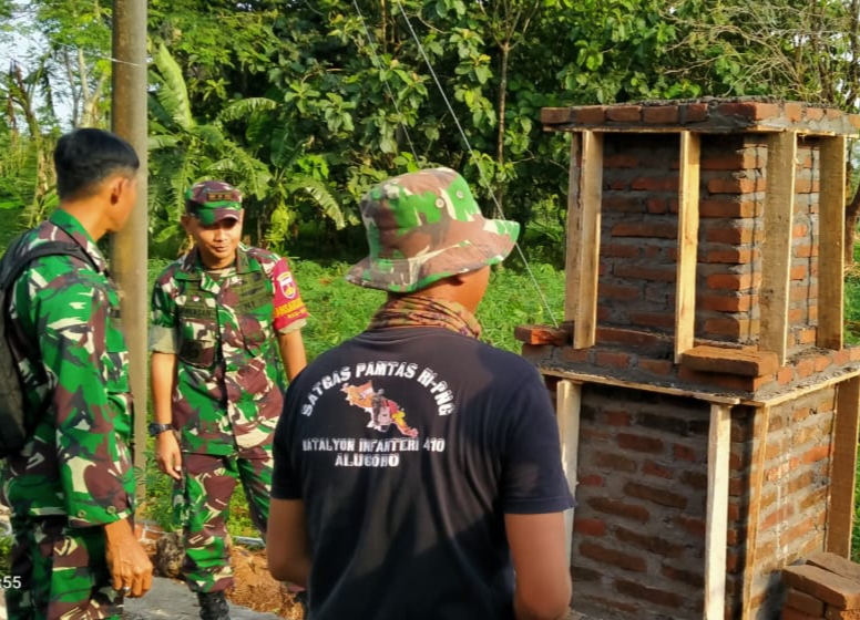 Dansatgas Cek Langsung Pembangunan Tugu Prasasti.