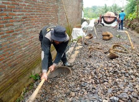 Semangat Ormas Dalam Membantu TMMD