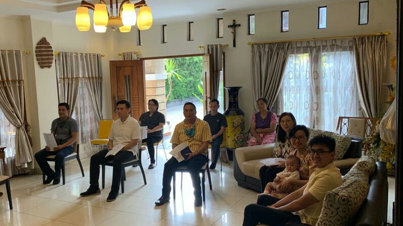 Walikota Tomohon Ibadah Paskah Bersama Keluarga