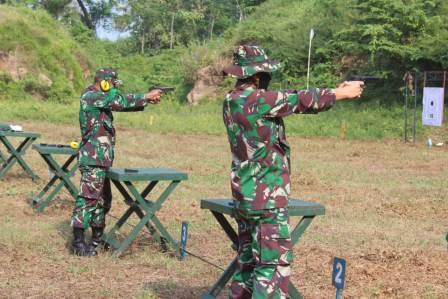 Guna Tingkatkan Profesionalisme, Prajurit Kodim 0718/Pati  Gelar Latihan Menembak