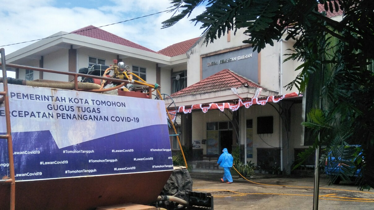 Cegah Klaster, BPBD Semprot Area Perkantoran Cegah Klaster, BPBD Semprot Area Perkantoran