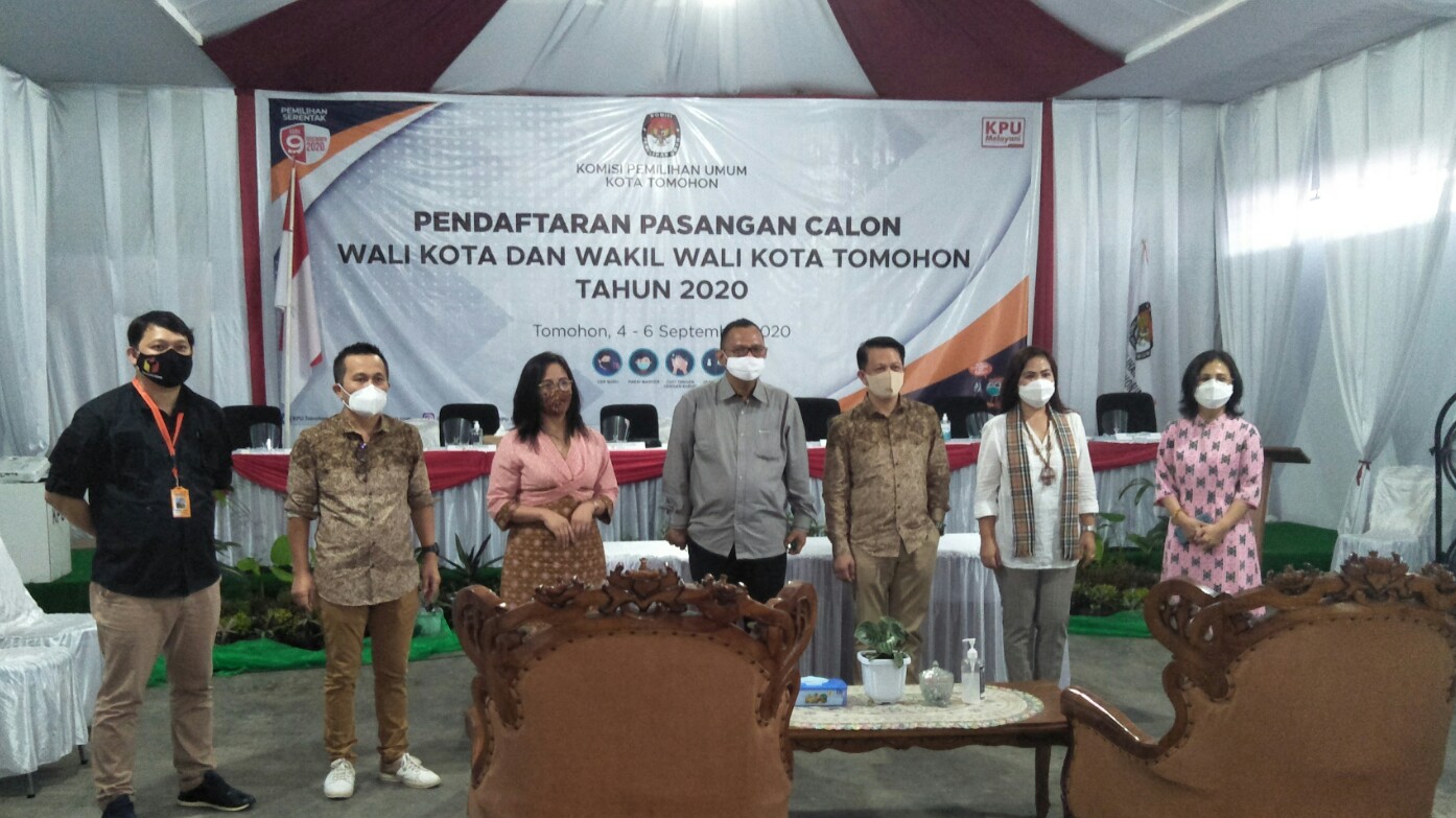 Anggota DKPP Alfitra Salamm Apresiasi Positif Protokol Kesehatan di KPU Kota Tomohon Anggota DKPP Alfitra Salamm Apresiasi Positif Protokol Kesehatan di KPU Kota Tomohon