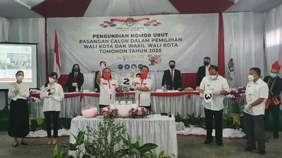 Pleno KPU Tomohon Penetapan Hasil Undian Nomor Urut Paslon
