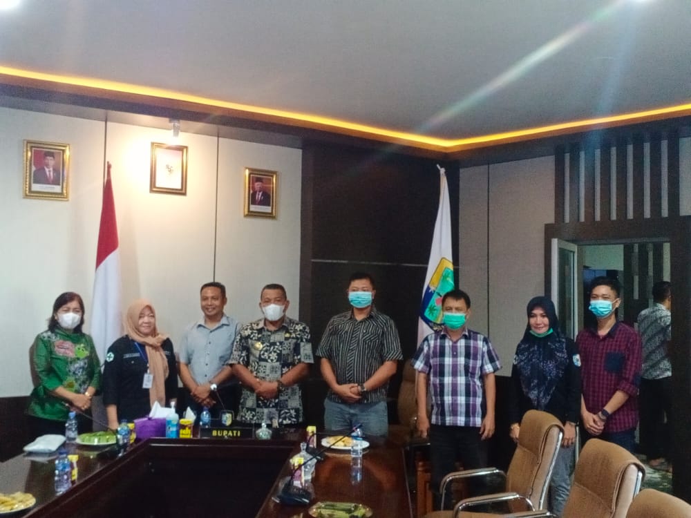 Direktur RSUD Paparkan Pembangunan Gedung Bersalin Dihadapan Bupati