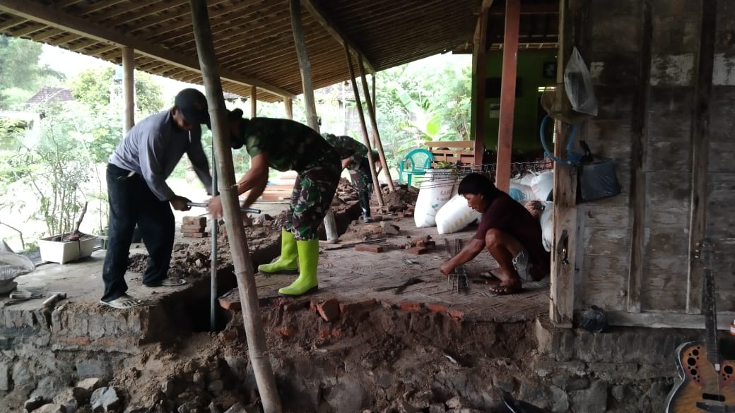Buat Lubang Untuk Pengecoran Cakar Ayam Buat Lubang Untuk Pengecoran Cakar Ayam